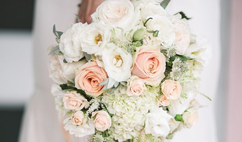 https://saraymarco.com/wp-content/uploads/2026/04/bridal-bouquet-3333404_1920-1-e1775238252235.jpg